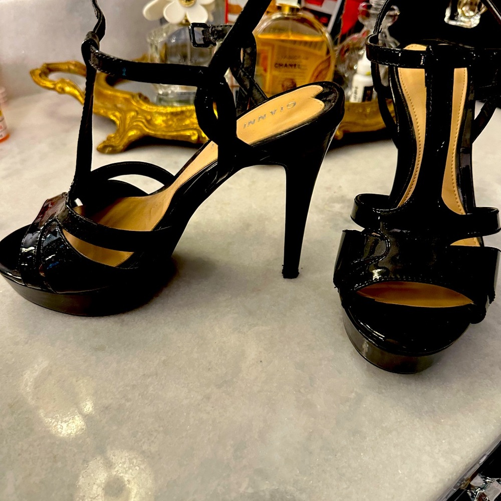 Gianni Bini Shoes